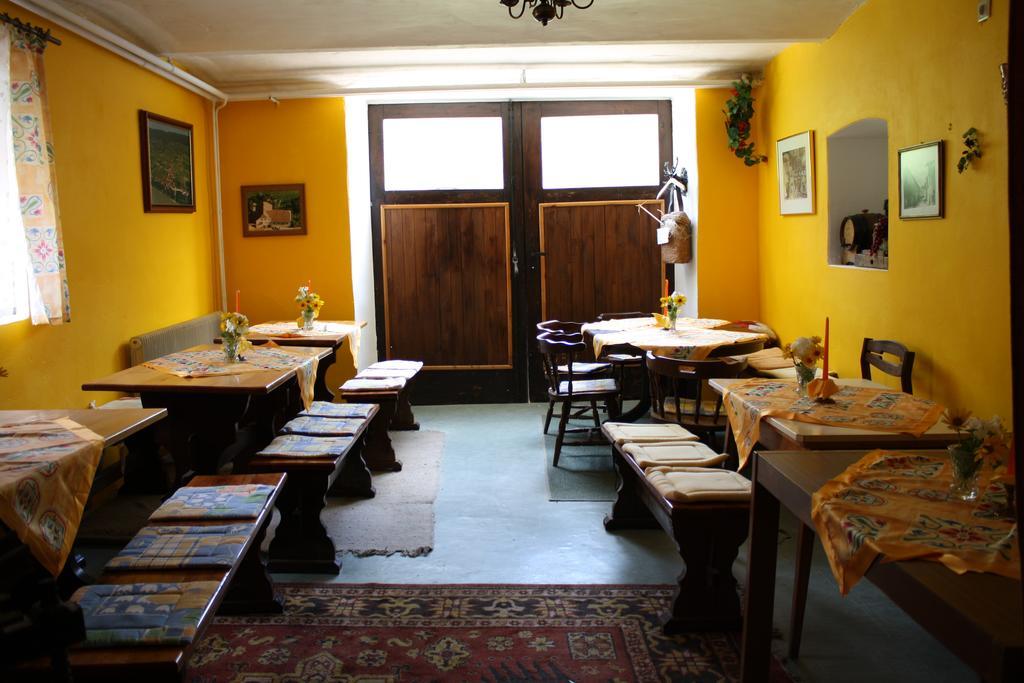 Weinbau-Gaestezimmer Martin Und Eva Maria Jamek Weissenkirchen in der Wachau Dış mekan fotoğraf